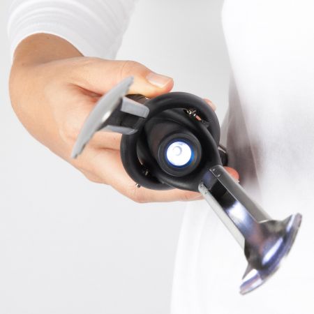 Tonglite Illuminated Braai Tongs - Picture 2